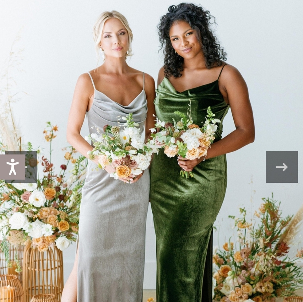 Revelry Bridesmaid Skye Velvet Green/Olive Size 6 Maxi Dress